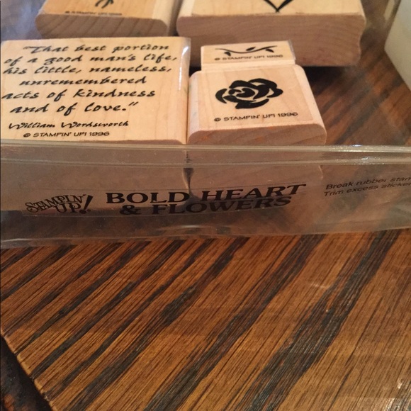 Bold Heart and Flowers rubber stamp set - Picture 3 of 4